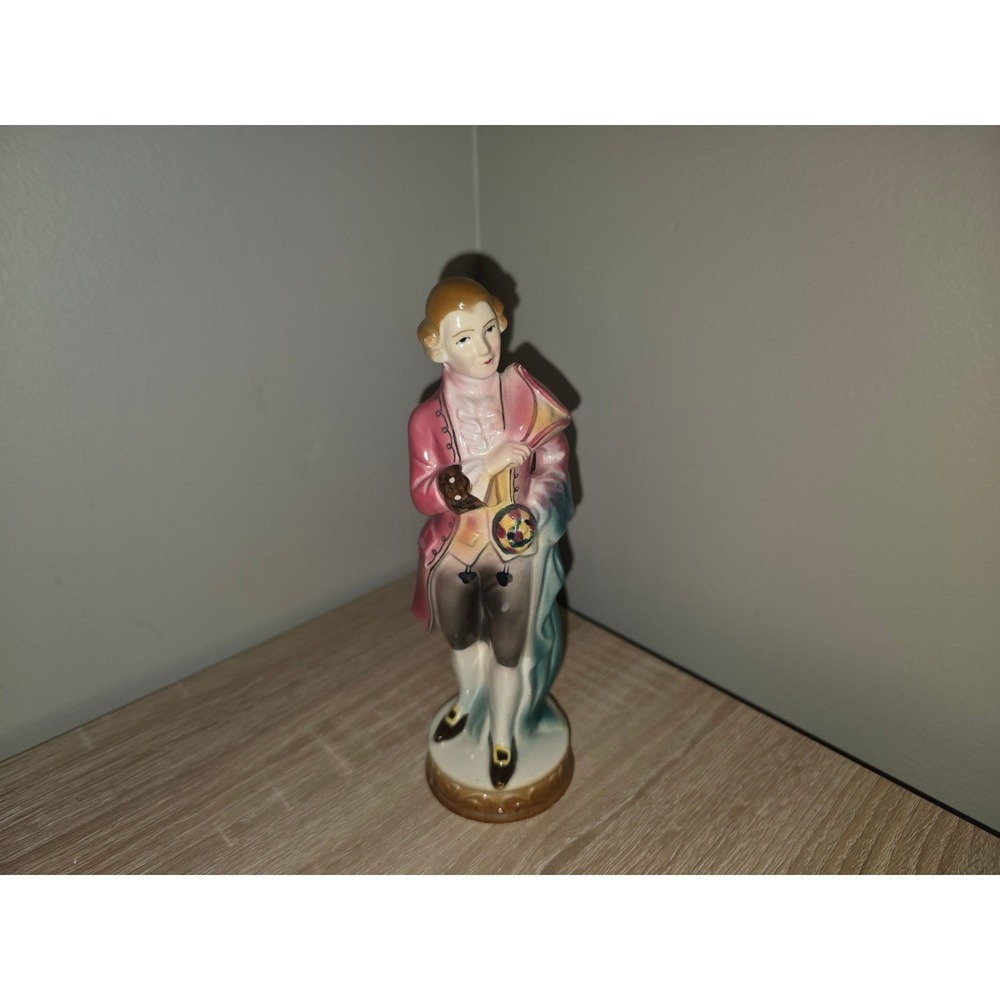 Moriyama Occupied Japan Porcelain Colonial Gentleman Figurine Pink Coat 1020